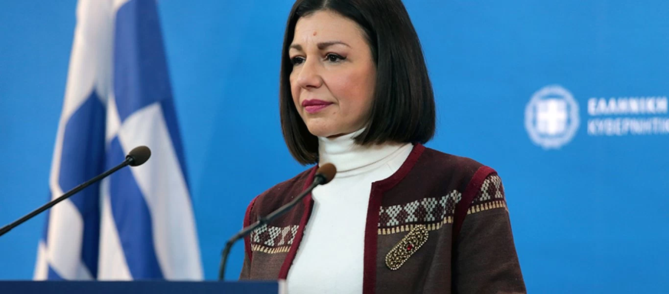 Α.Πελώνη για τις μολότοφ στον ΣΚΑΪ: «Οι εχθροί της Δημοκρατίας θέτουν τους πολίτες απέναντί τους»